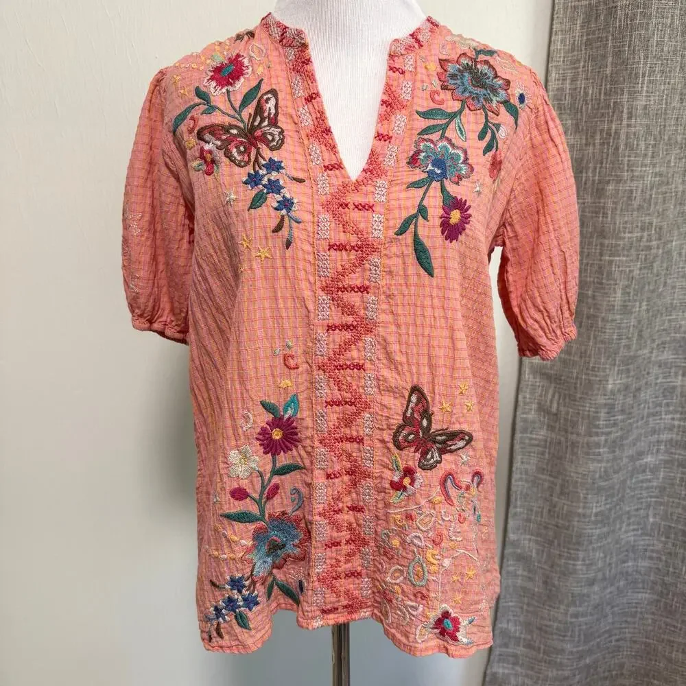 Johnny Was Workshop Embroidered Top XS Peach Floral Jungle Butterfly Leopard Bee